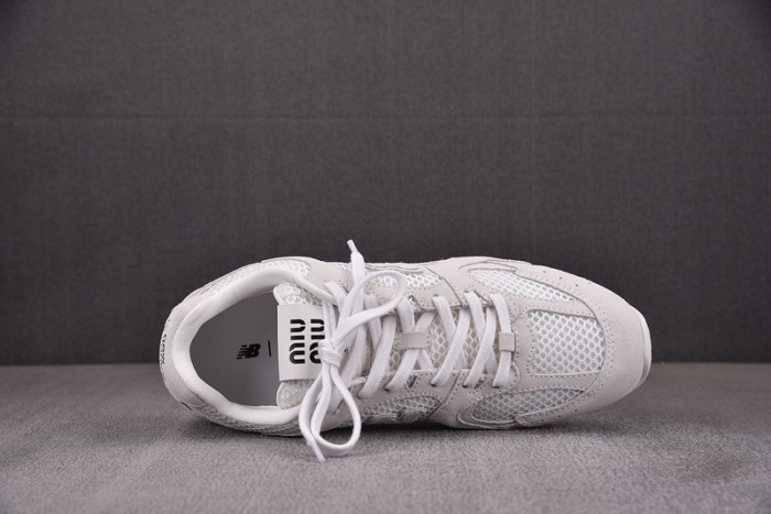 New Balance x MIU MIU NB530 NB000047