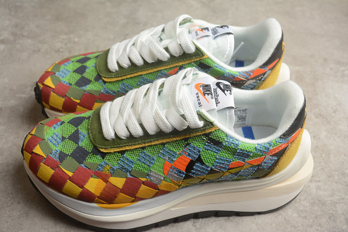 sacai x nike ldvaporwaffle mix low “green dr5209-300