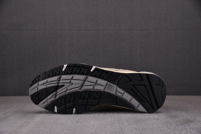 new balance 991 nb000037