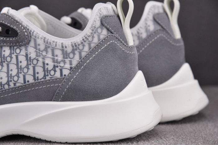 D1OR SNEAKERS B25 T0000-231