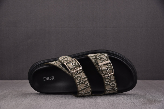 Dio*r sandal 56