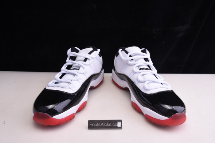 air jordan 11 low white bred av2187-160