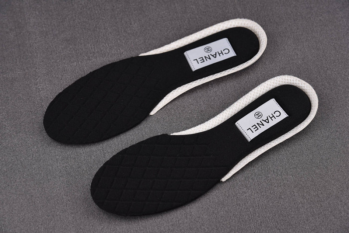 chane* snekaers c000015