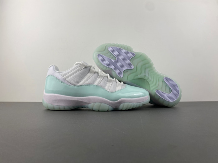 Air Jordan 11 Retro Low Igloo AH7860-103