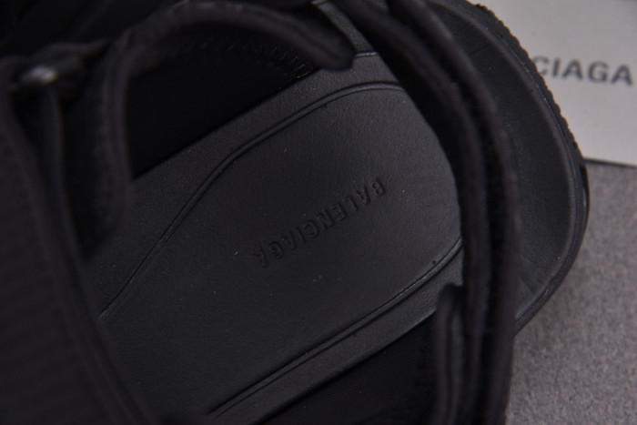 balenciag* sandal 39