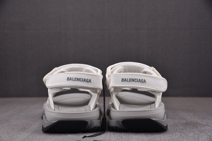 balenciag* sandal 38