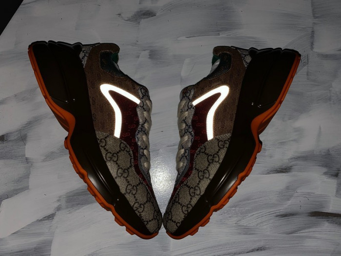 g*u*i rhyton vintage trainer sneaker 576969 drw00 9522