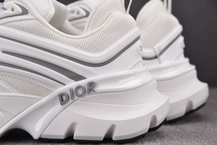 D1OR SNEAKERS B44 T0000-245